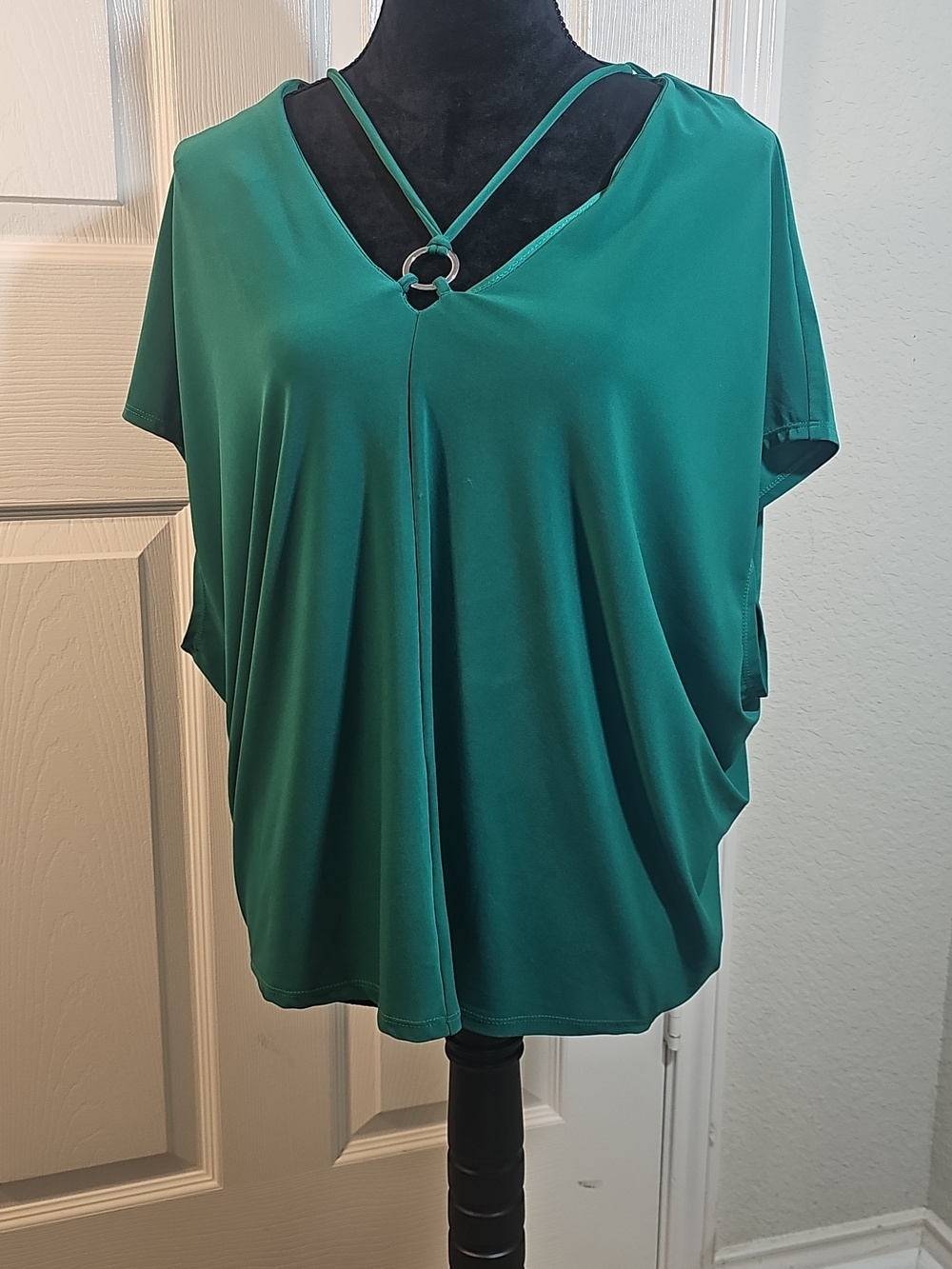 Women's Medium Vibrant Green Short Sleeved Roomy Tie Neck Boho Blouse